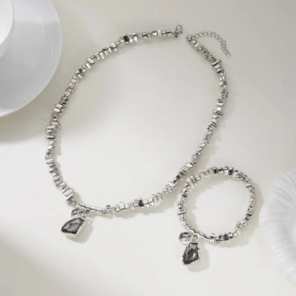 Simple Baroque Irregular Gray Crystal Pendant Necklace For Women